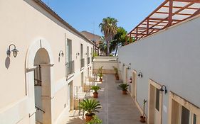 Boutique Hotel Molo Santa Lucia
